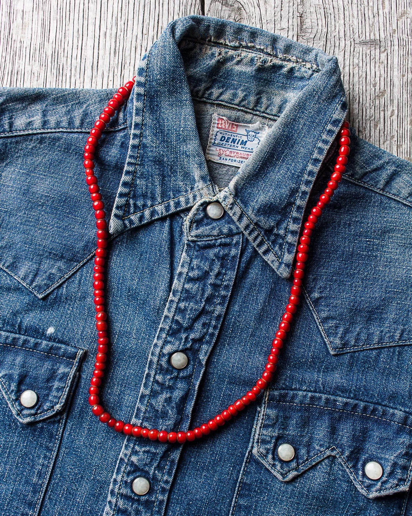 African White Heart Trade Beads Necklace Red