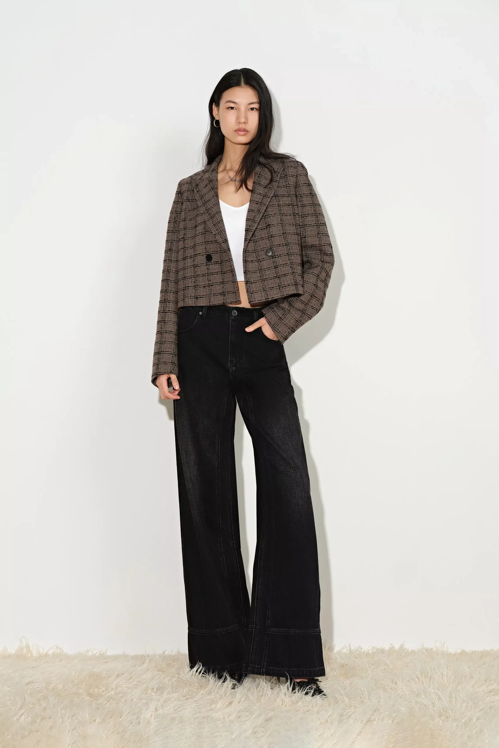 Amber Plaid Cropped Blazer in Wool Blend