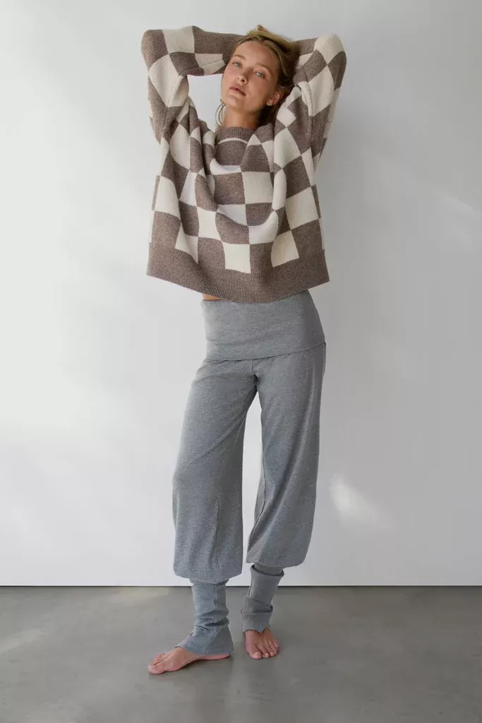 CHECKERED CREWNECK SWEATER
