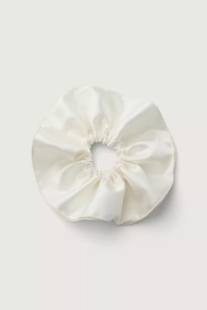 CLASSIC SCRUNCHIE