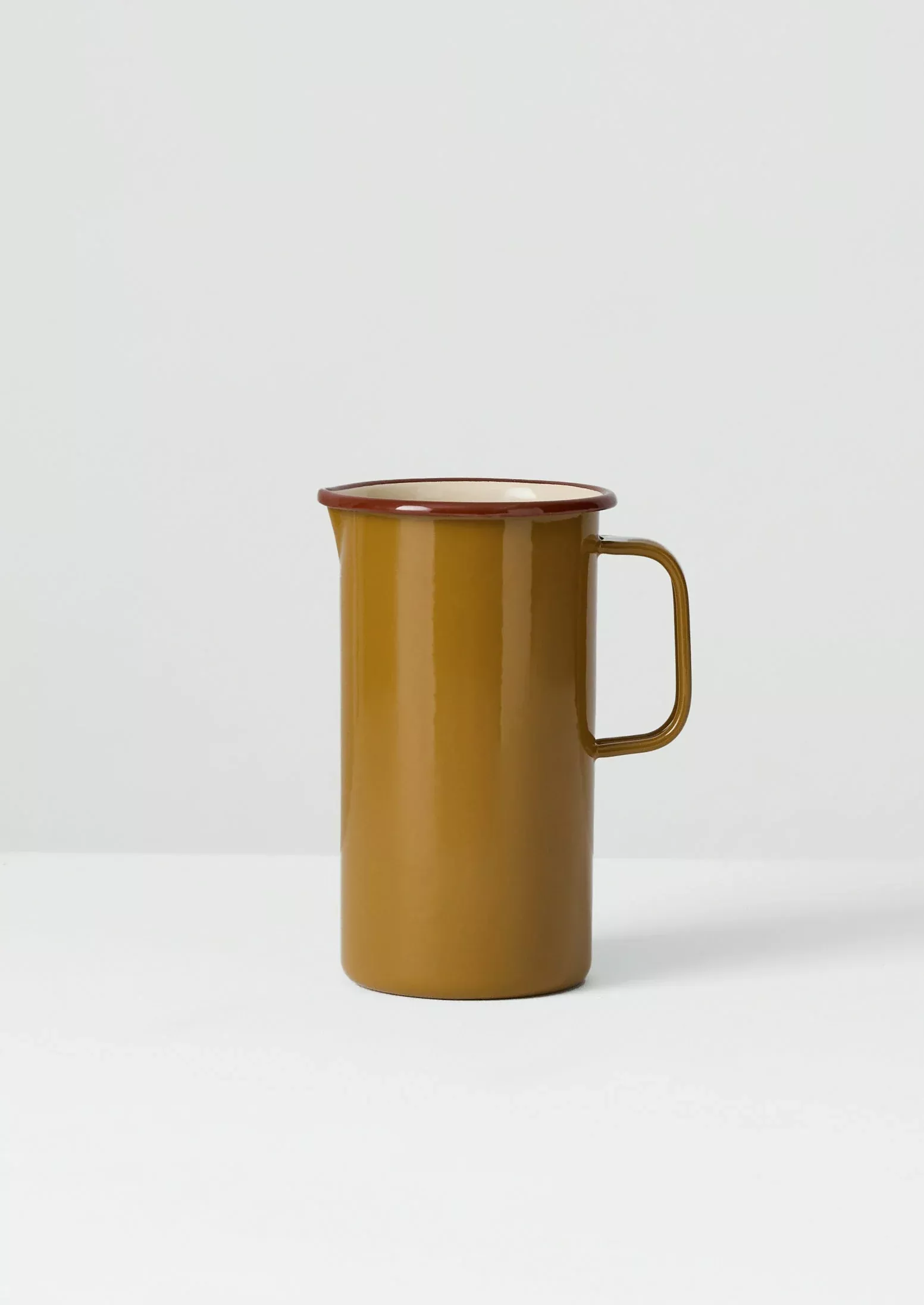 Contrast Rim Enamel Jug