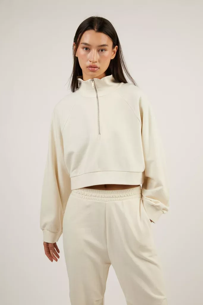 CROPPED QUARTER ZIP SWEATSHIRT