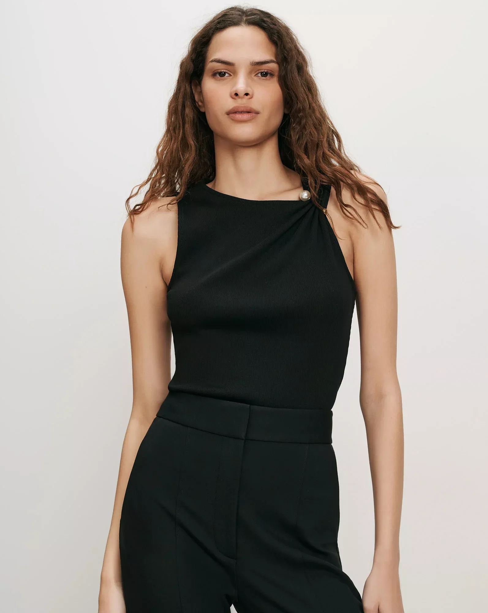 Deylin Brooch Tank Top