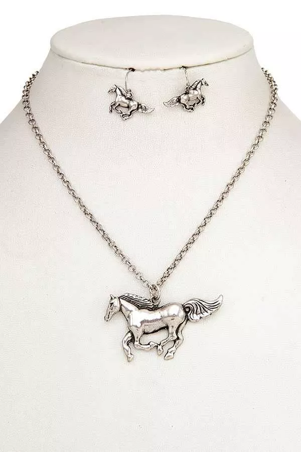ETCHED HORSE PENDANT NECKLACE SET 294