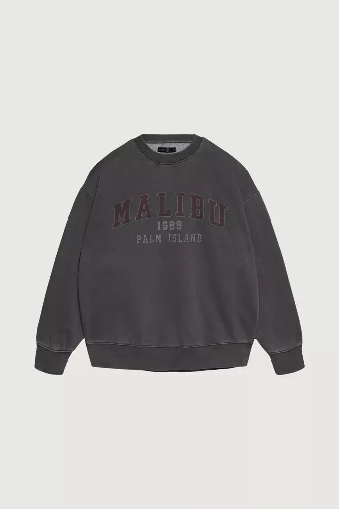 FLEECE STUDIO GRAPHIC SWEATSHIRT