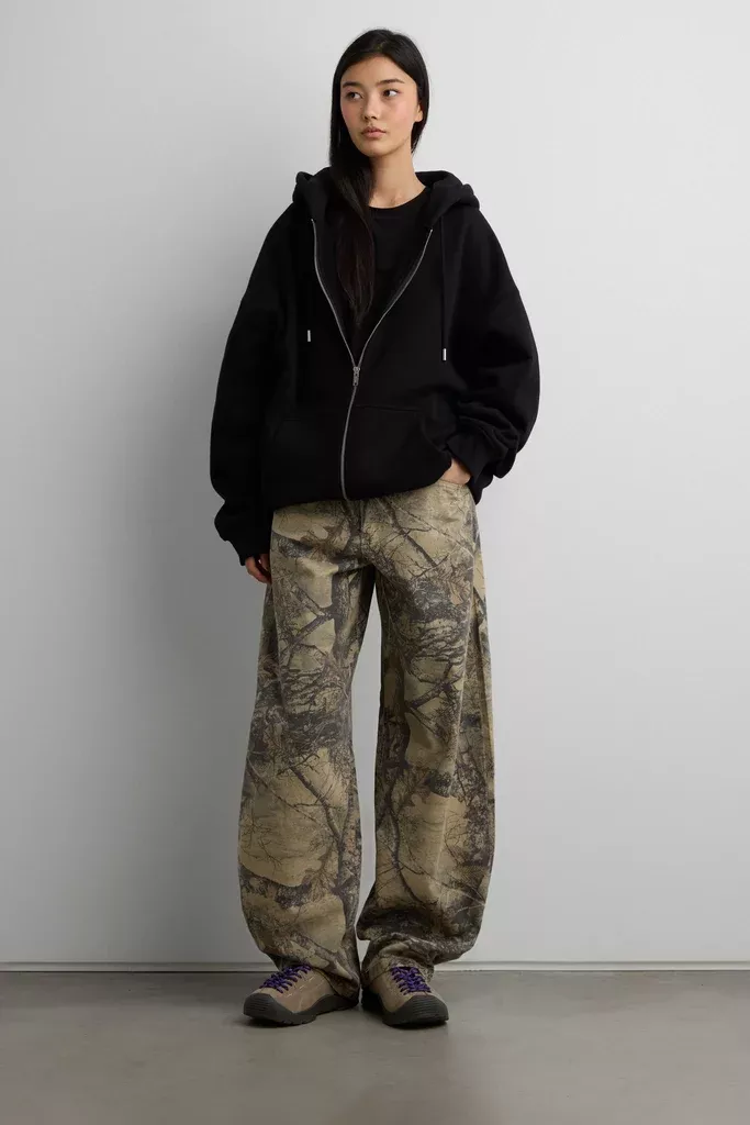 FLEECE STUDIO ZIP-UP HOODIE
