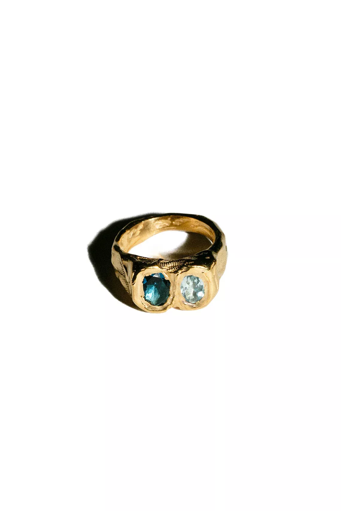 Gold Chunky Blue Topaz Buzo