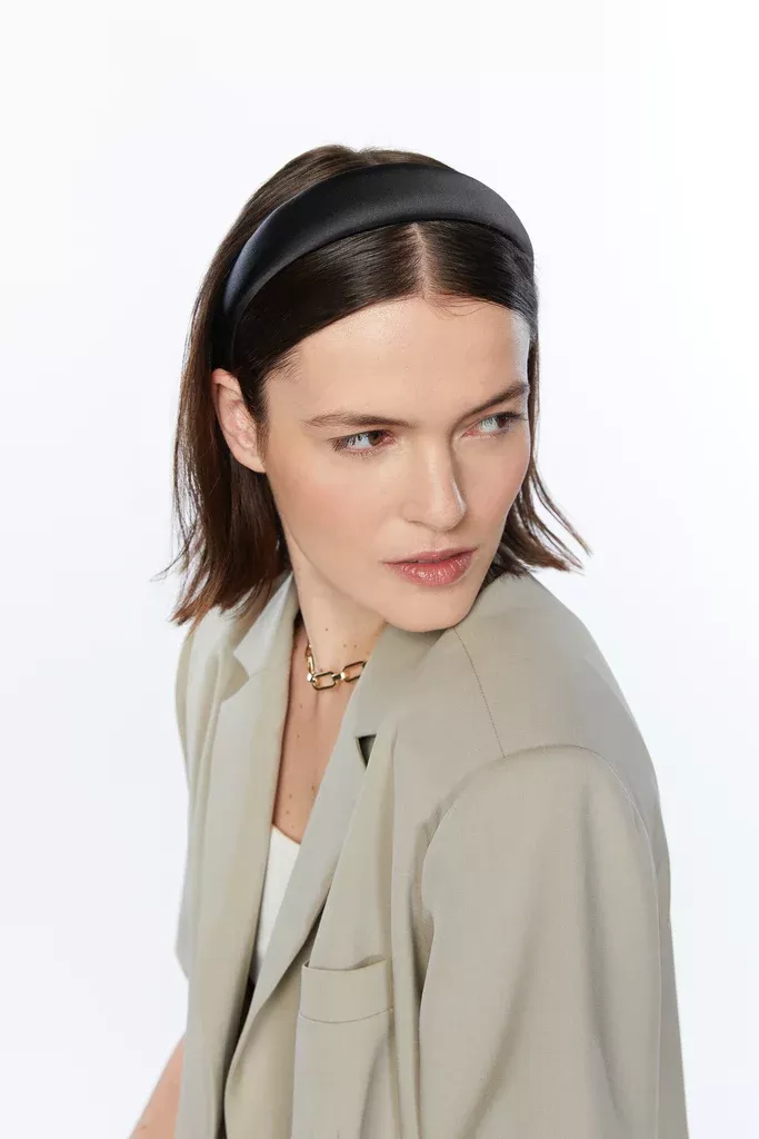 HAIRBAND