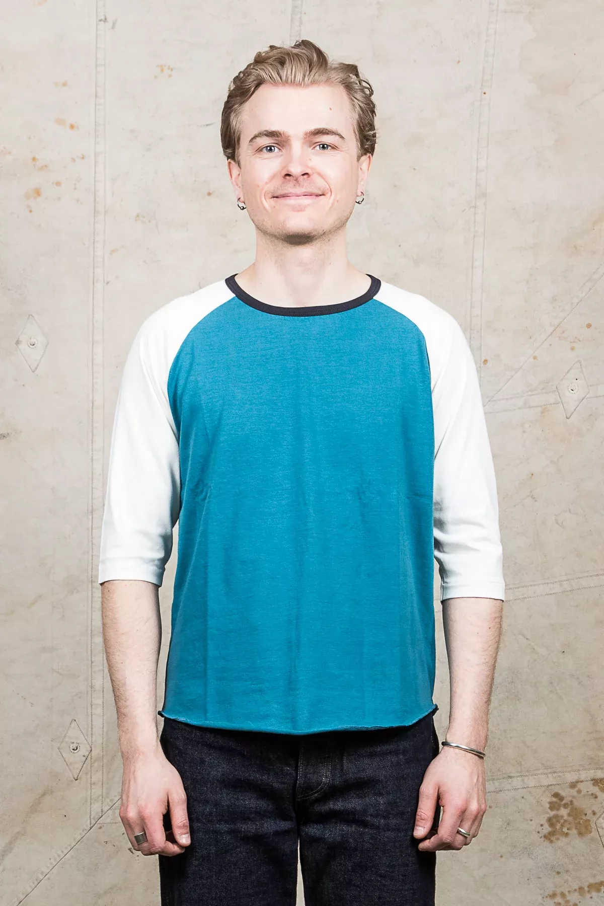 Indigofera Leon Raglan Sweater Ponderosa / Cocatoo