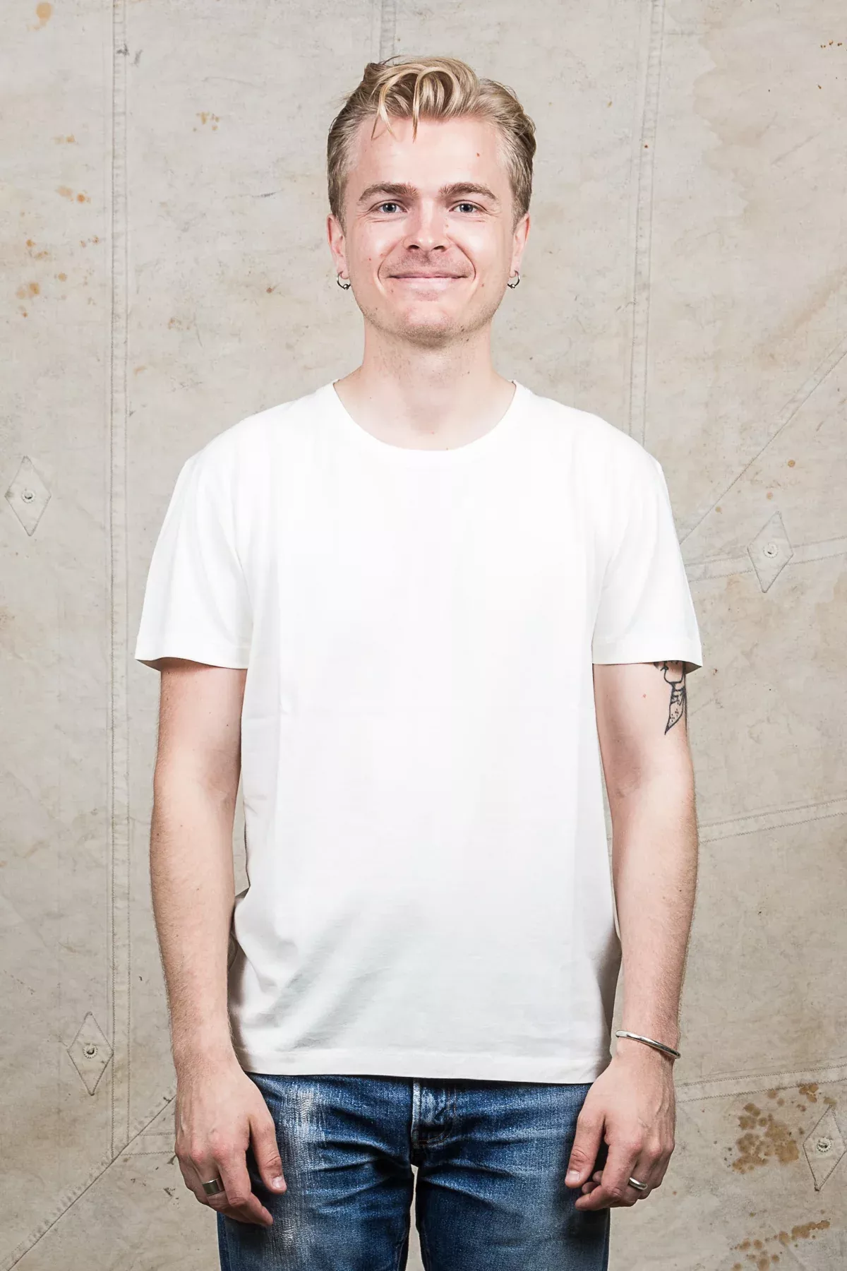 Indigofera Malick T-Shirt Cocatoo White