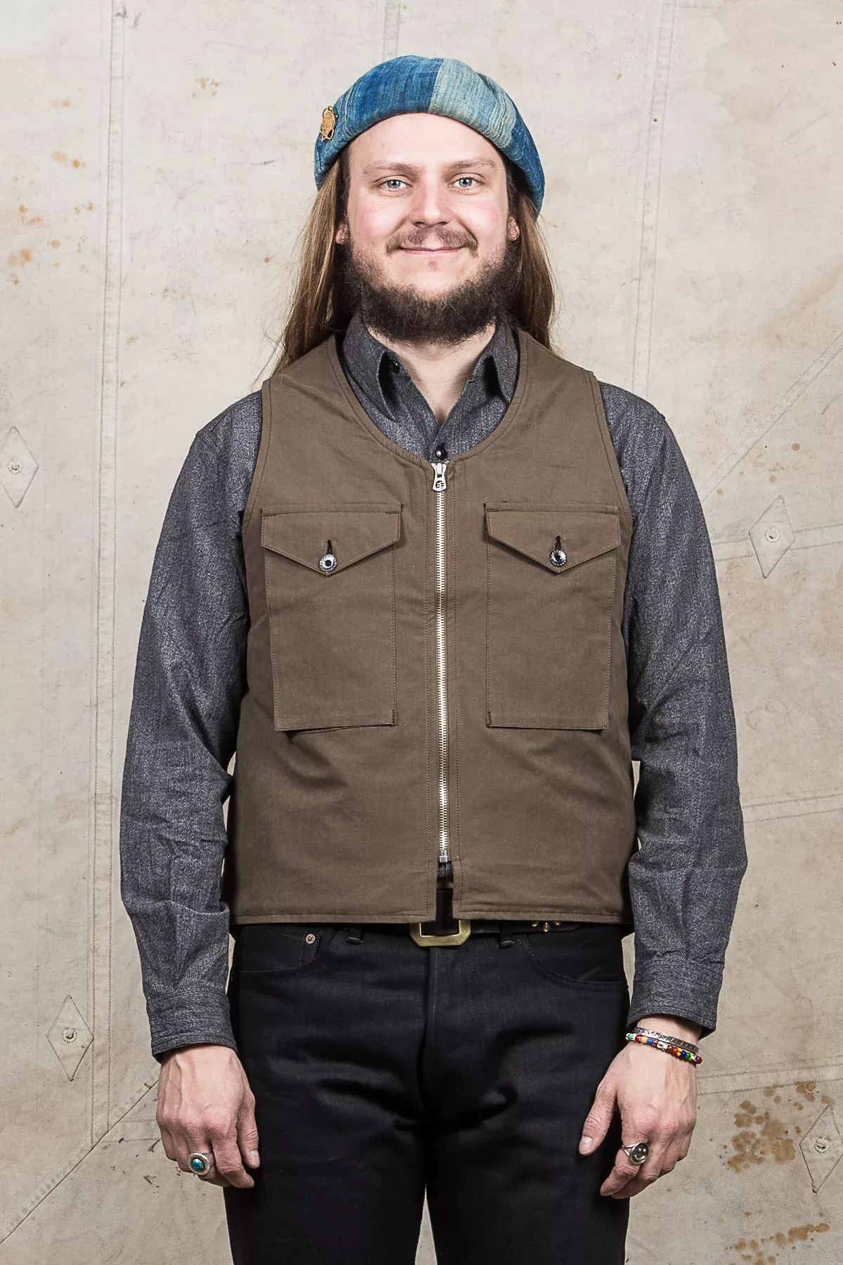 Indigofera Tectonic Vest Dark Green