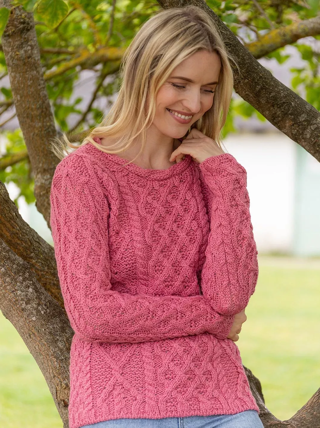 Lambay Lattice Cable Aran Sweater Rosa Pink