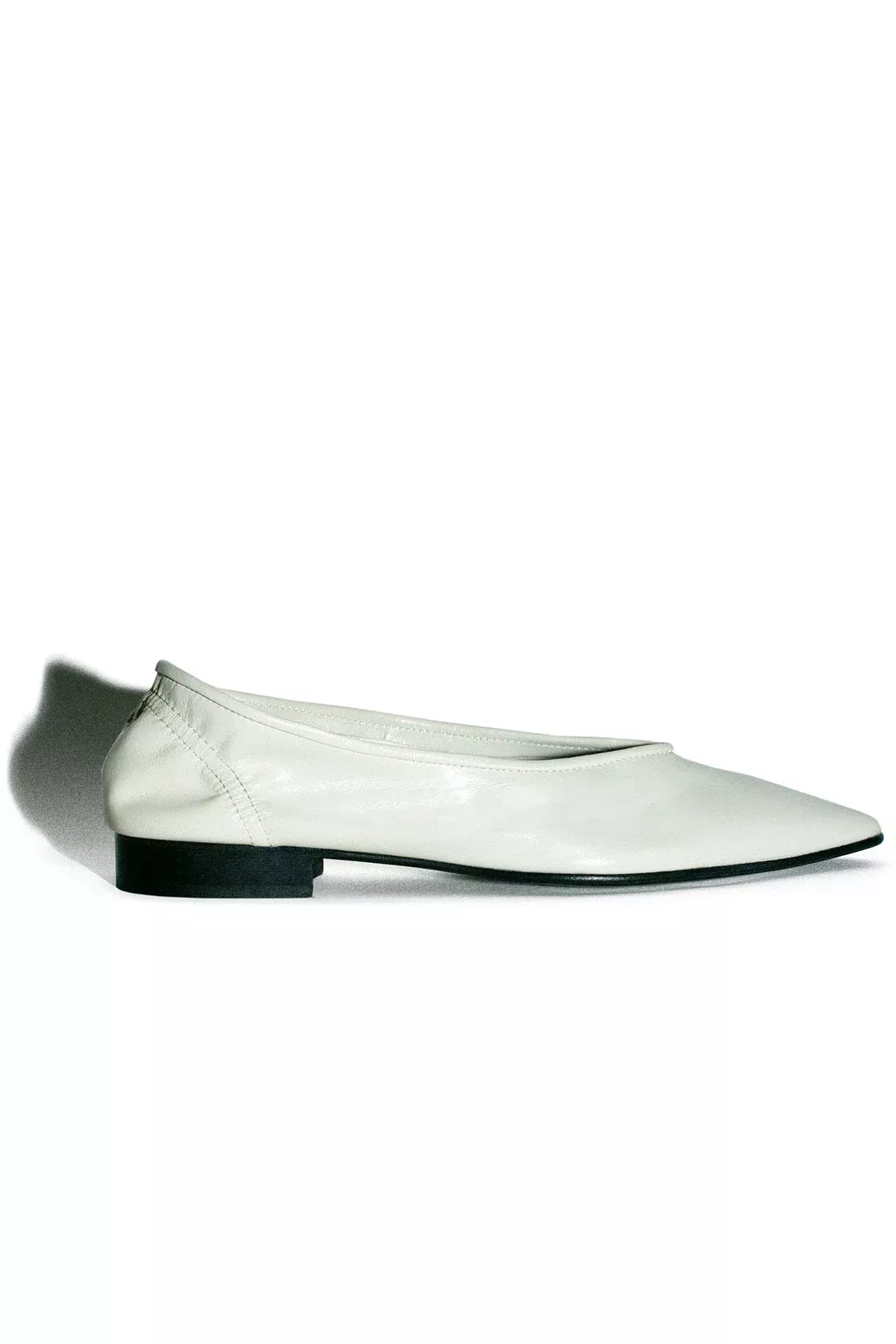 Limewash Carre Flat