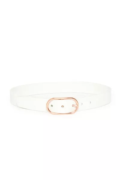 Link Buckle Belt in Ivory Leather