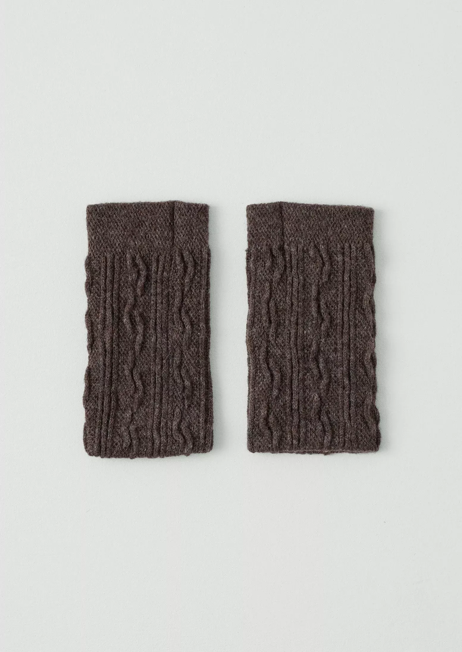 Nishiguchi Kutsushita Wool Hand Warmers
