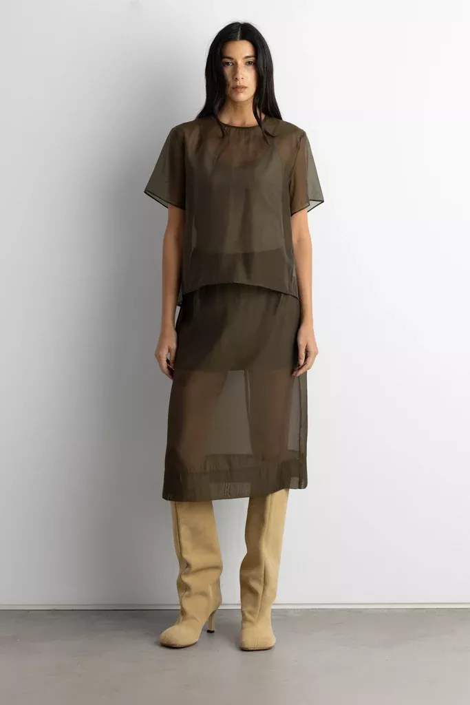 ORGANZA SHEER BACK SLIT TOP