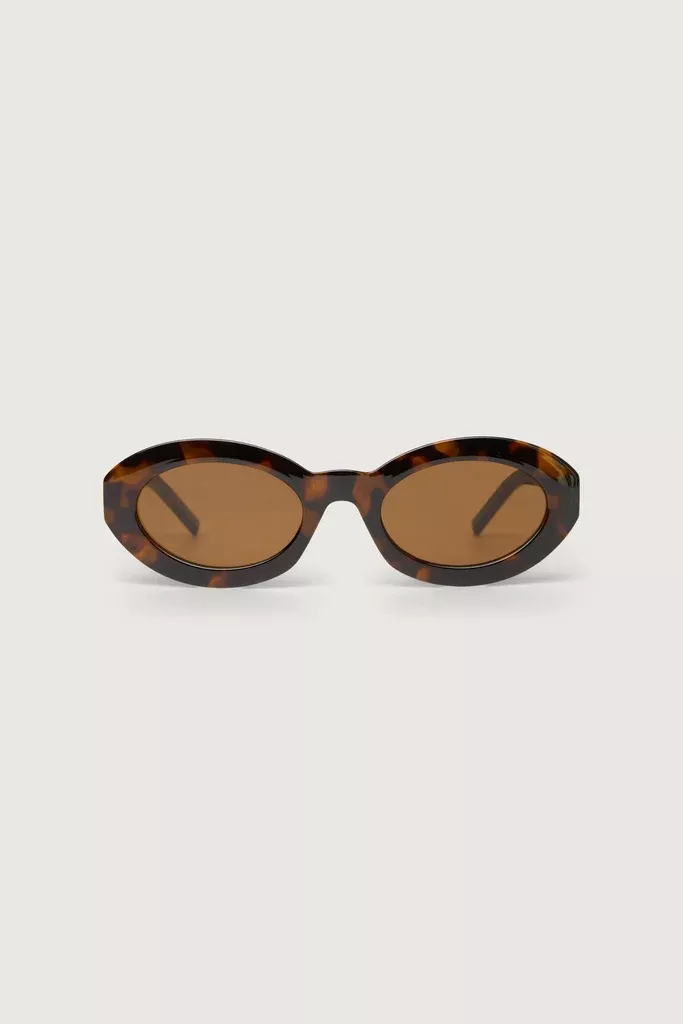 OVAL SUNGLASSES