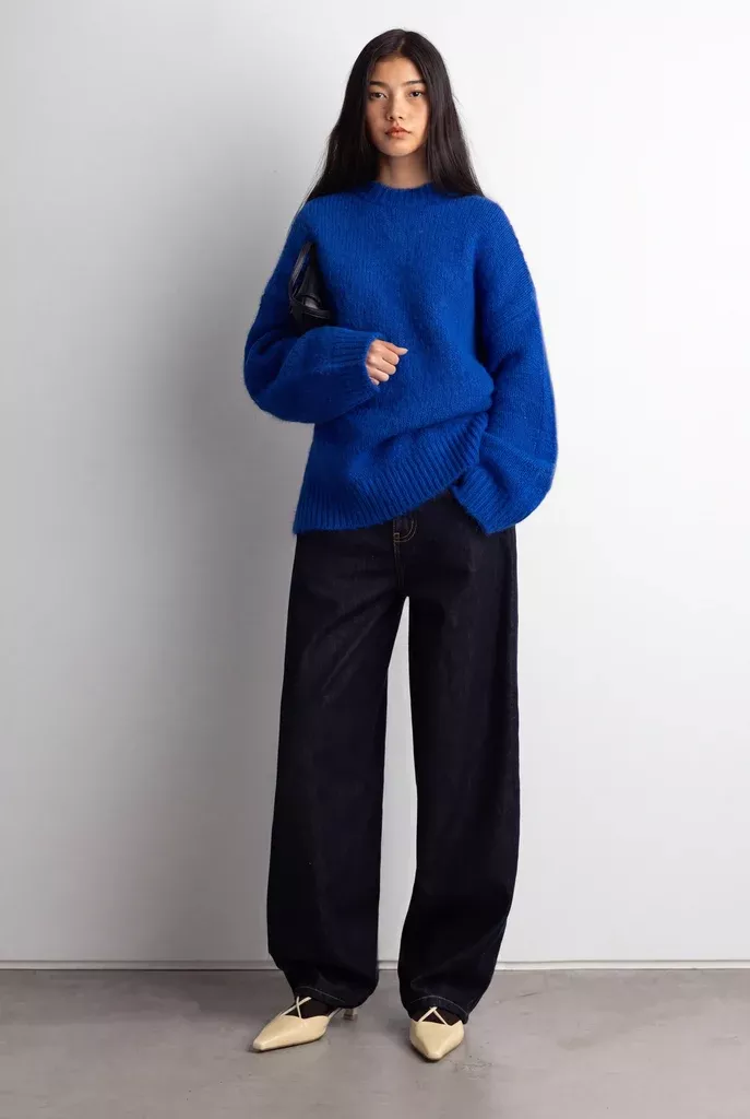 OVERSIZED CREWNECK SWEATER