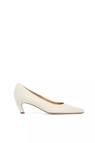 Peggy Pump in Ivory Nappa Leather
