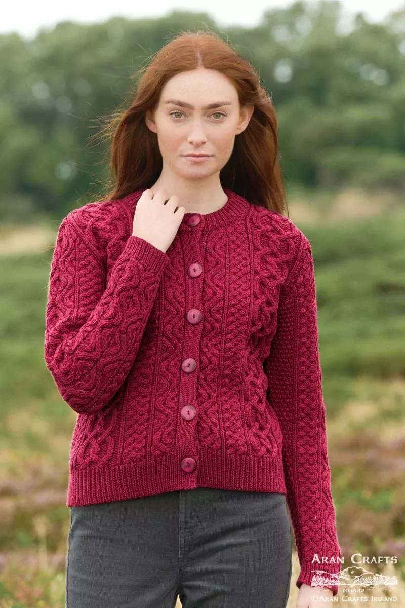 Short Buttoned Aran Cardigan - Fuchsia