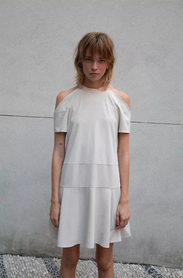 SHORT SLEEVE MOCKNECK MINI DRESS