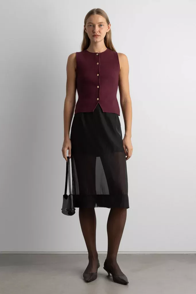 SLEEVELESS KNIT VEST WITH BUTTONS
