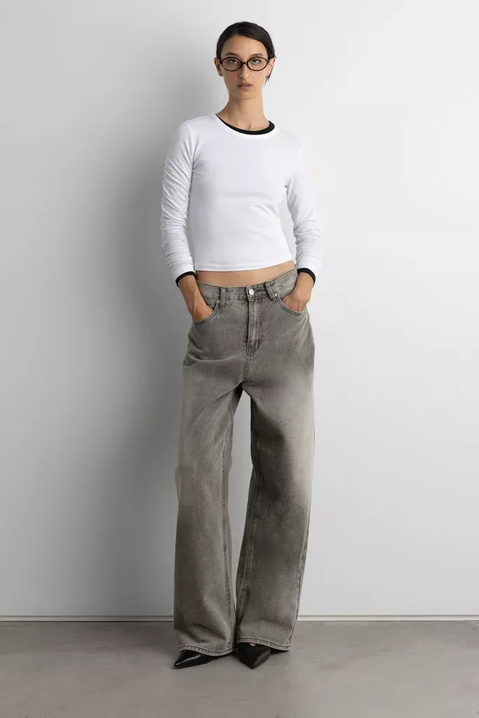 SLIM FIT LONG SLEEVE TOP