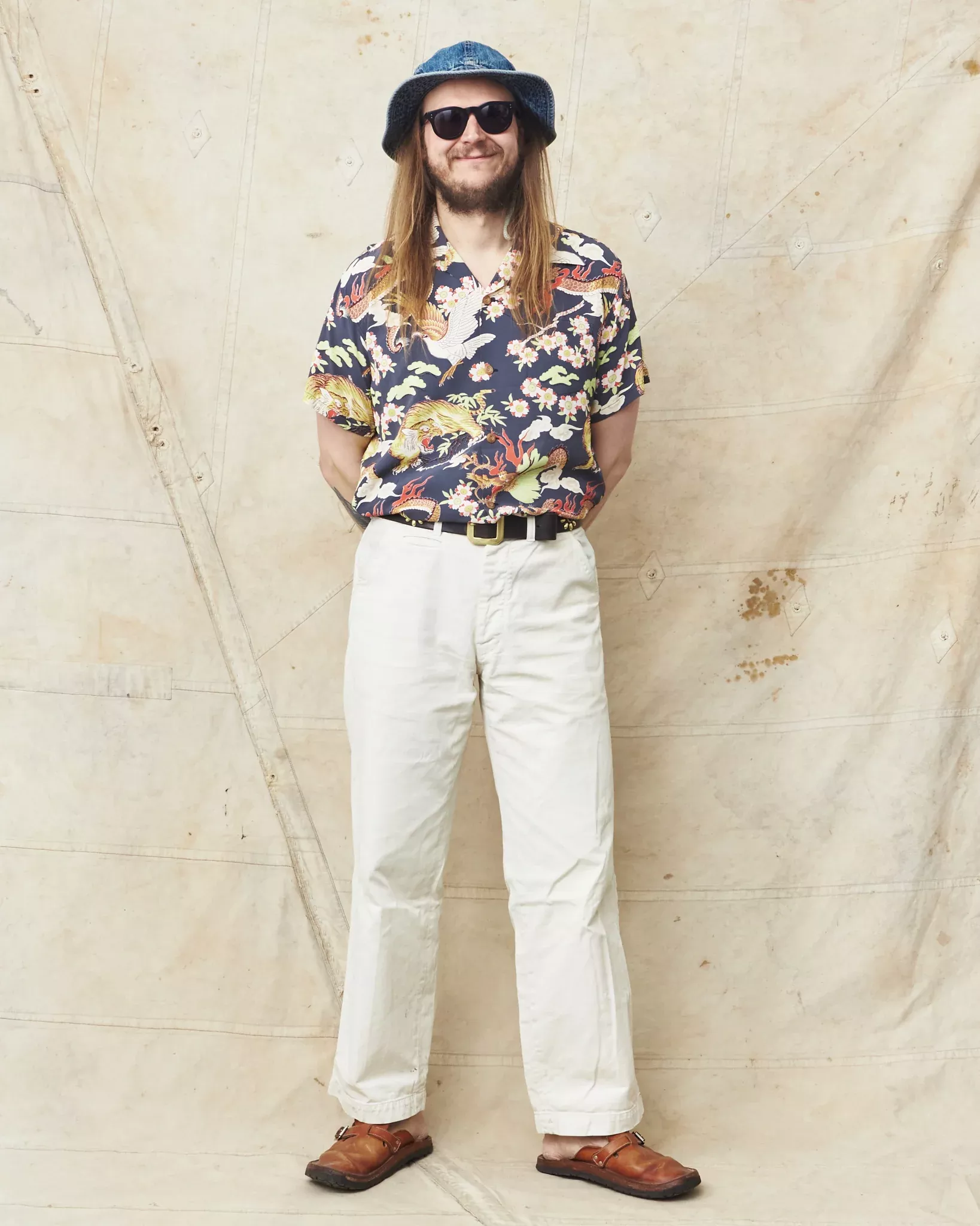 Sun Surf SS39414 Rayon Hawaiian Shirt "The Triangular Fight"
