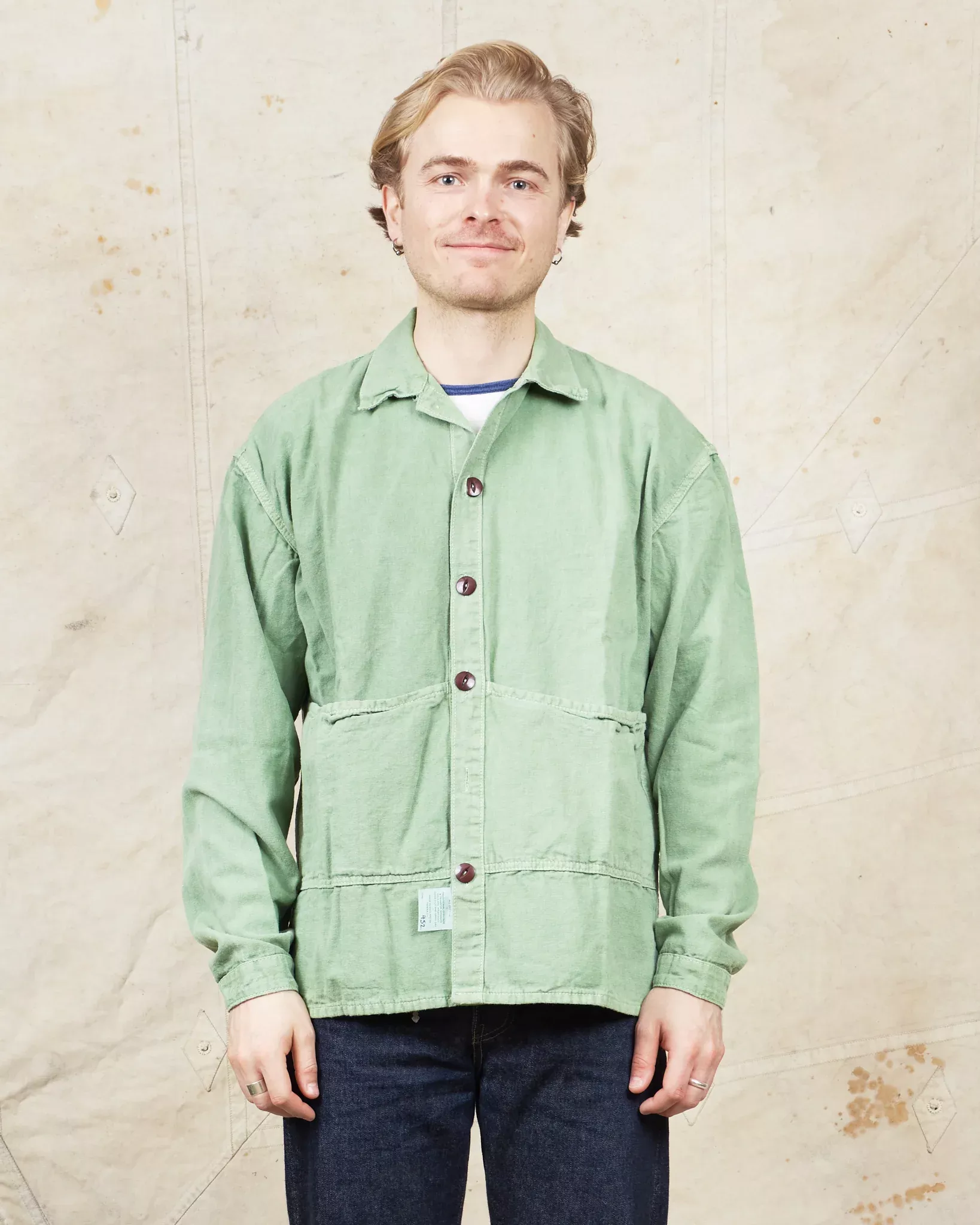 Tender 452 Bridge Pocket Square Tail Shirt Chlorophyll Dyed