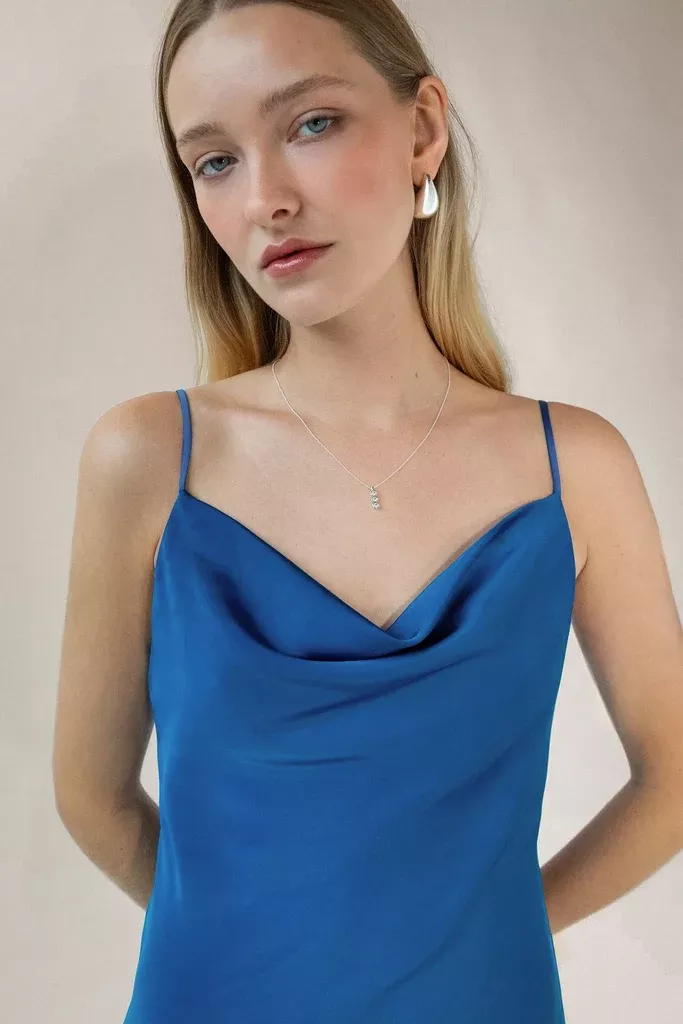 TRIPLE ZIRCONIA PENDANT NECKLACE