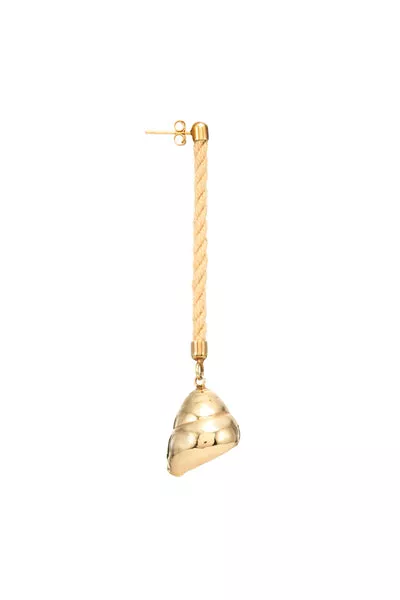 Venus Shell Mono Earring in 18K Yellow Gold