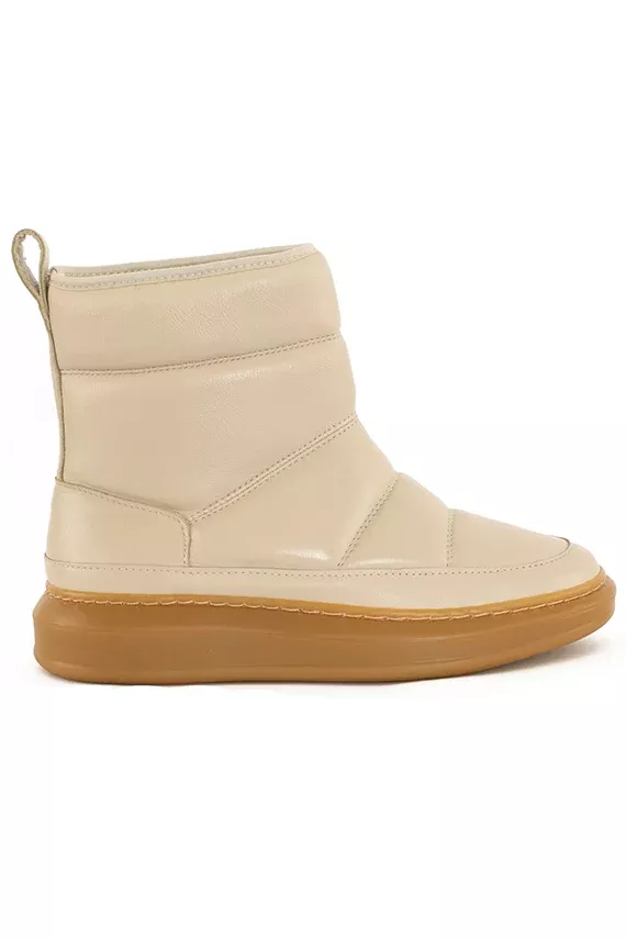 White Moon Boot