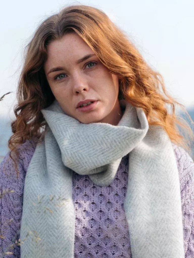 Wool and Cashmere light grey Herringbone Scarf 2422