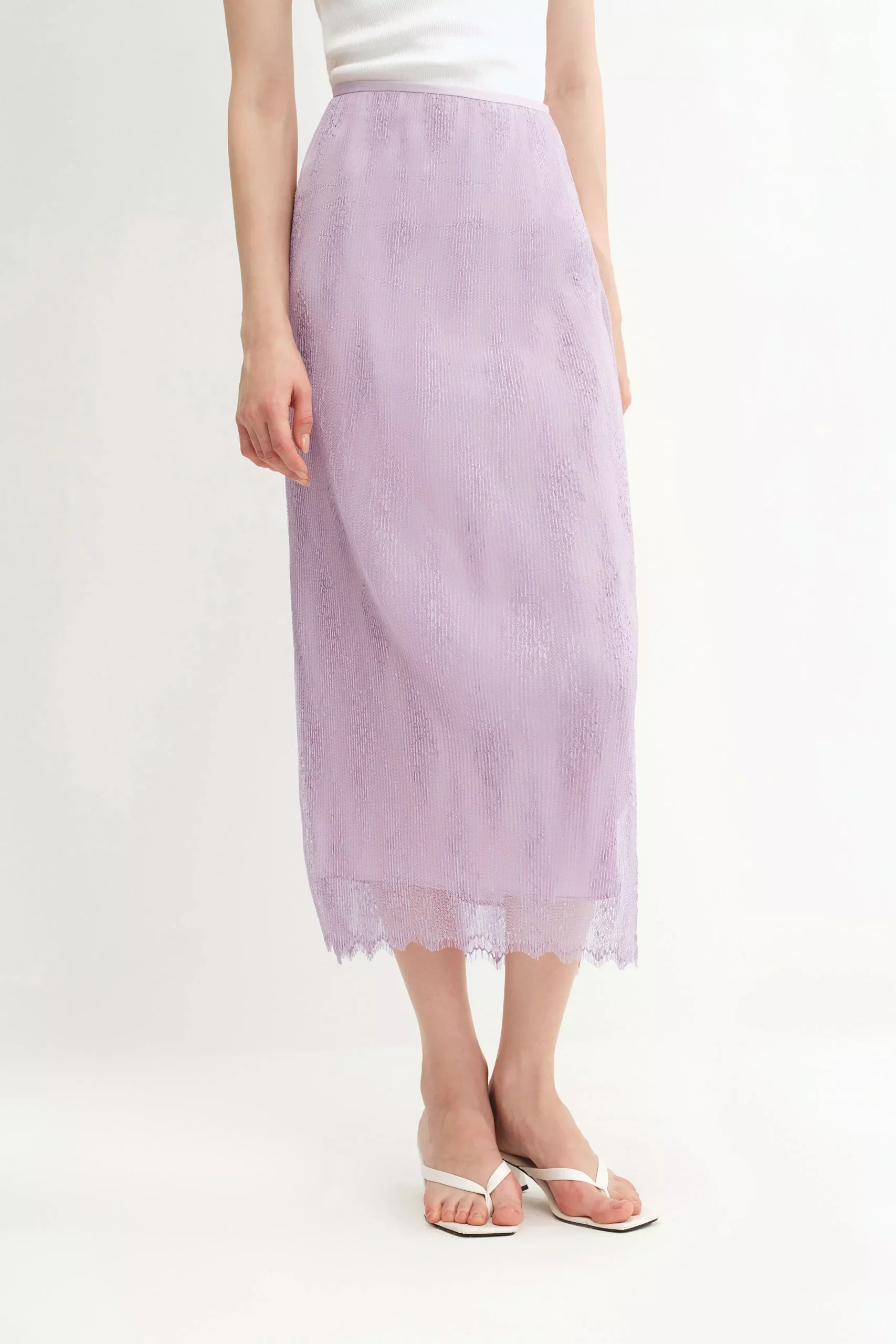 Xyla Midi Skirt in Pleated Lace