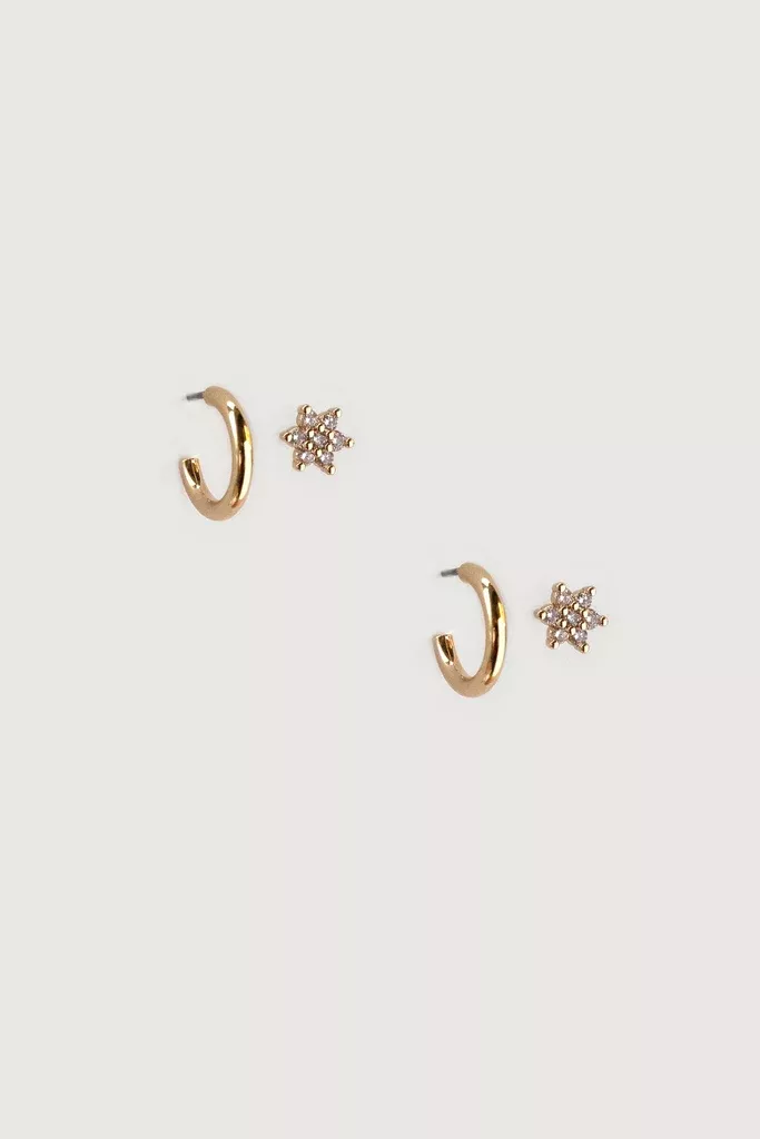 ZIRCONIA FLOWER STUD AND HOOP SET