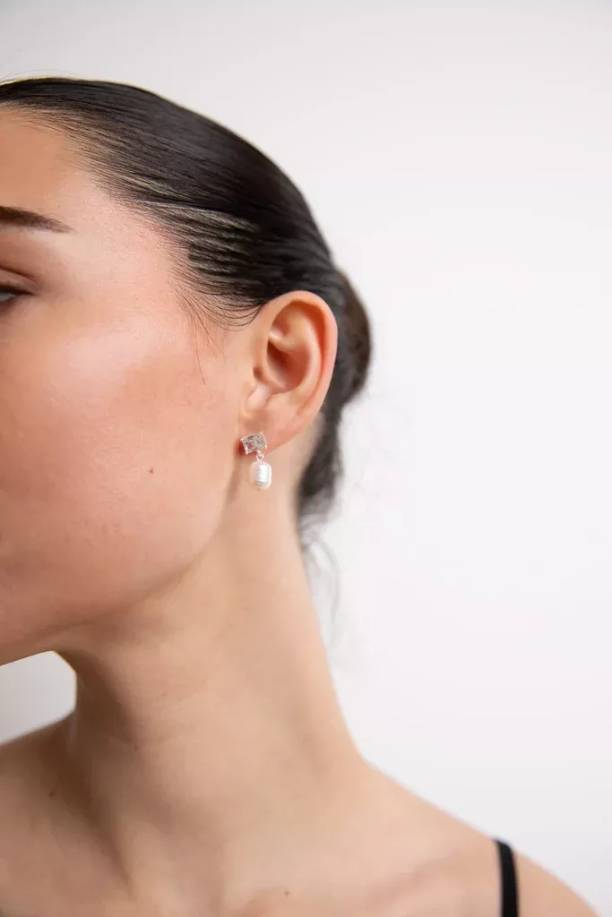 ZIRCONIA PEARL DROP EARRING